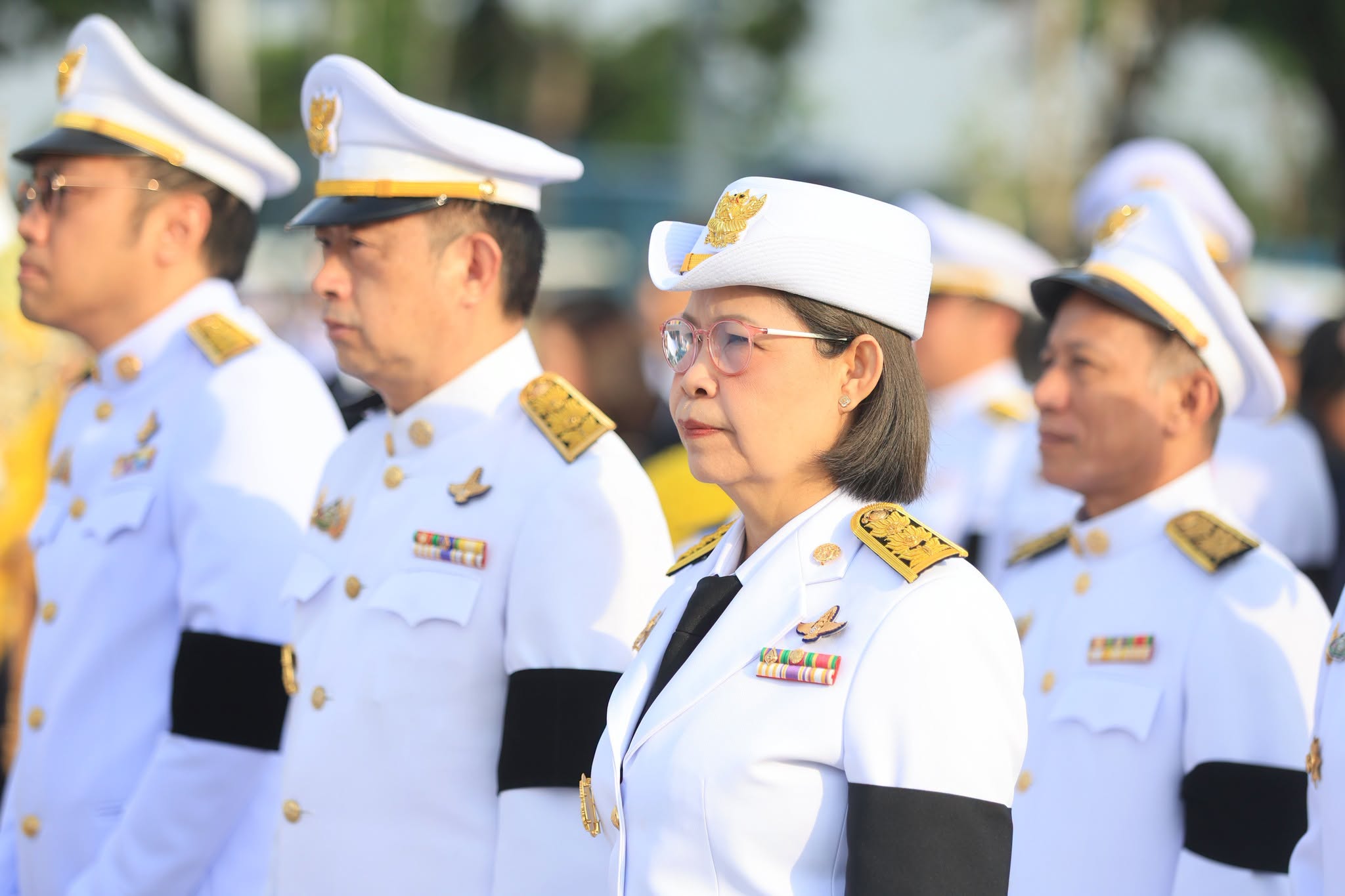 title - ส.ป.ก. ร่วมวางพวงมาลาถวายบังคมพระบรมราชานุสาวรีย์พระบาทสมเด็จพระบรมชนกาธิเบศร มหาภูมิพลอดุลยเดชมหาราช บรมนาถบพิตร เนื่องใน 